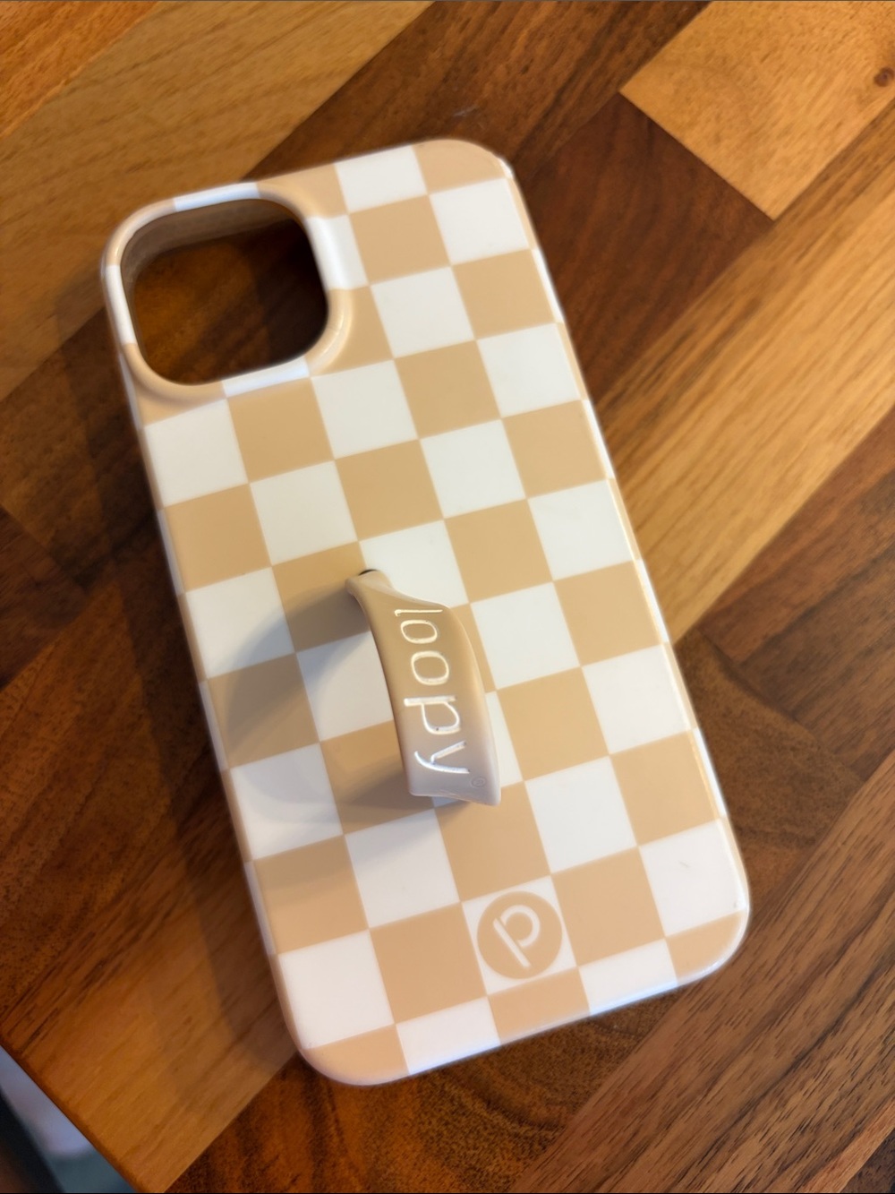 Loopy Case Beige and White Checkerboard Phone Case with Loop Grip
